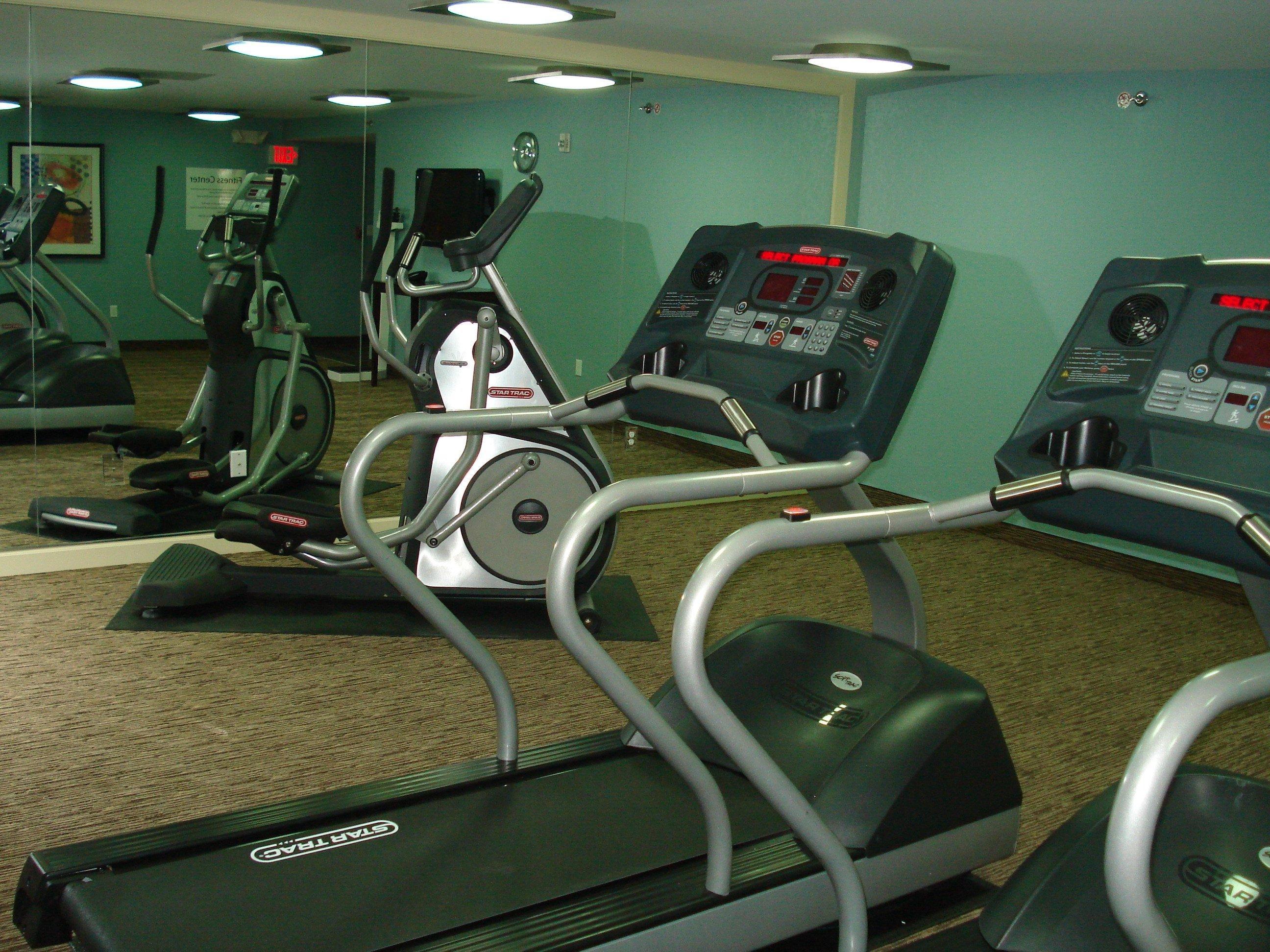 Holiday Inn Express Fort Lauderdale North - Executive Airport By Ihg Экстерьер фото