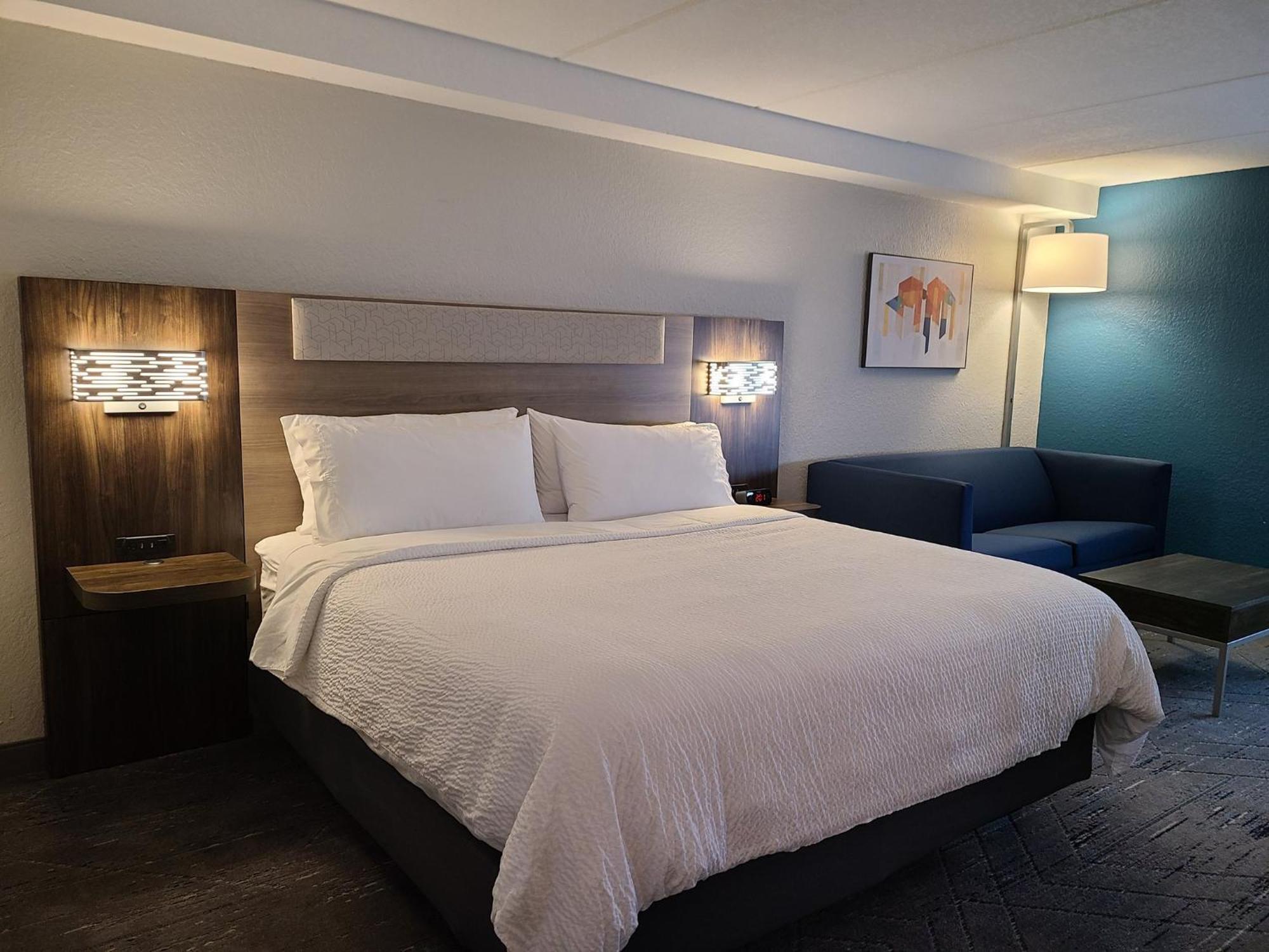 Holiday Inn Express Fort Lauderdale North - Executive Airport By Ihg Экстерьер фото