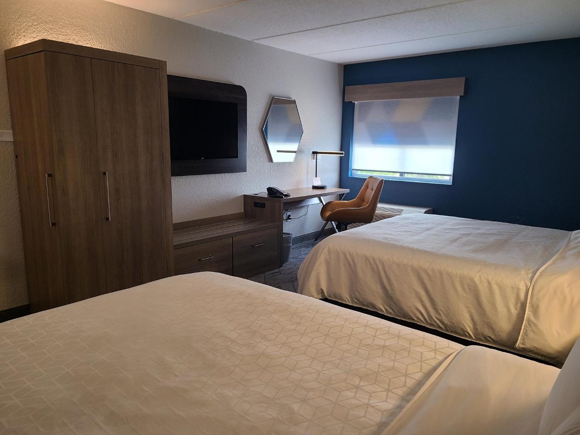 Holiday Inn Express Fort Lauderdale North - Executive Airport By Ihg Экстерьер фото