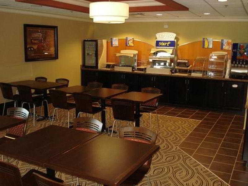 Holiday Inn Express Fort Lauderdale North - Executive Airport By Ihg Экстерьер фото