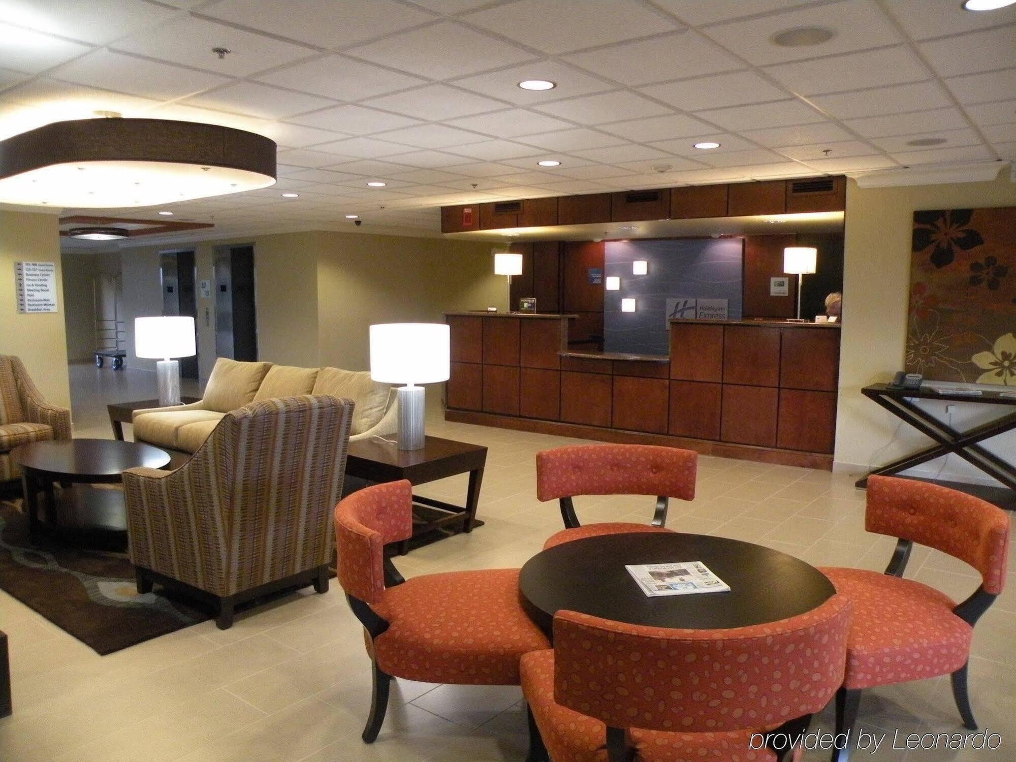 Holiday Inn Express Fort Lauderdale North - Executive Airport By Ihg Экстерьер фото